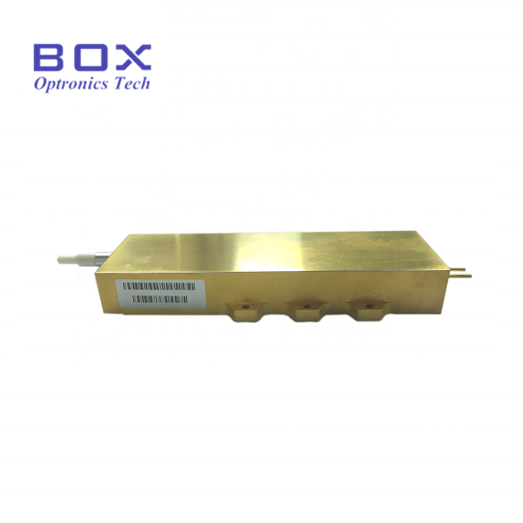 915nm 130W laserová dioda 106um Fiber Coupled Module